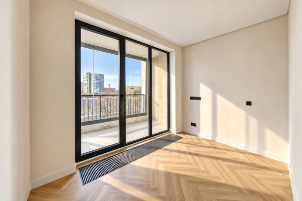 Продам трехкомнатную (3-комн.) квартиру, Виктора Маслова ул, 2, Москва г