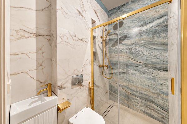 Продам трехкомнатную (3-комн.) квартиру, Виктора Маслова ул, 2, Москва г