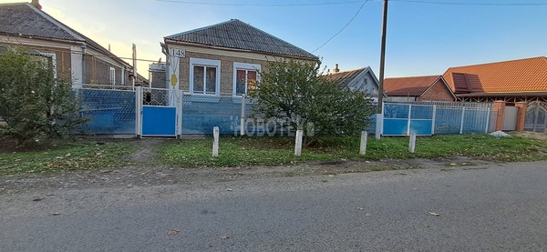 Продам дом, Казачья ул, 148, Каневская ст-ца, 0 км от города